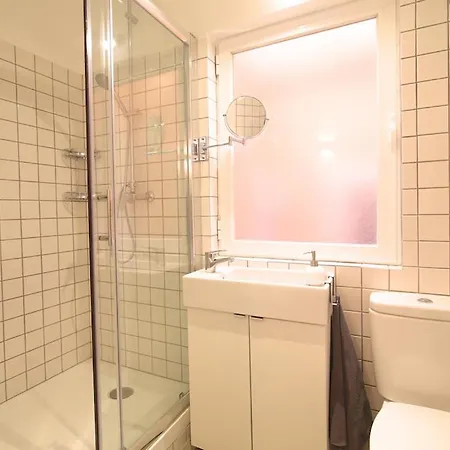 Cozy In Amazing Location! * ליסבון